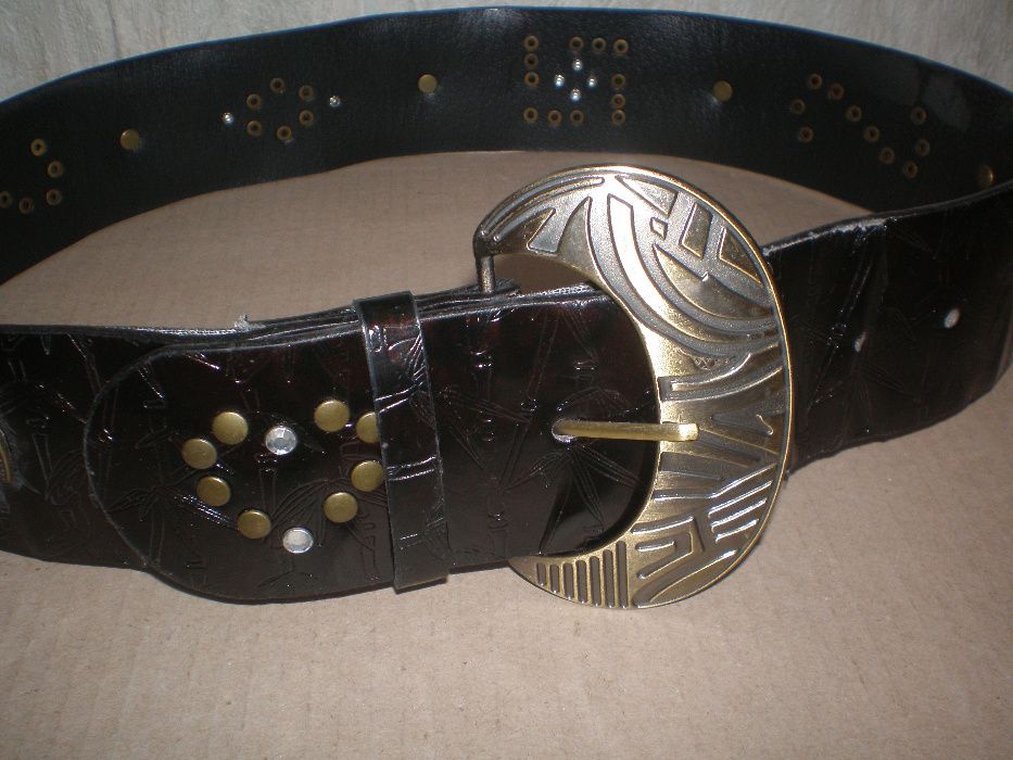 Лот от 2 запазени черни дамски колана с орнаменти