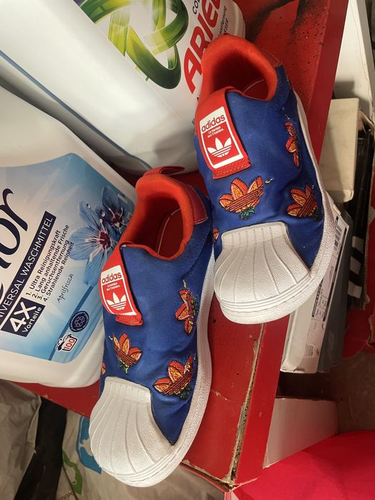 Маратонки  Adidas nomer 31,32