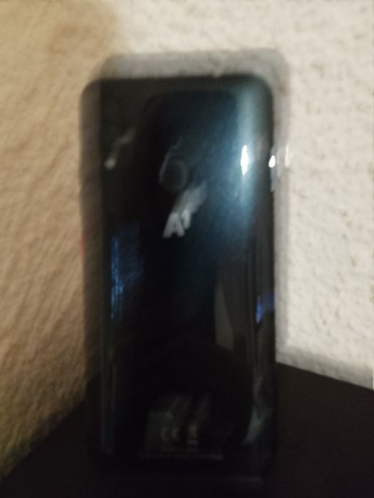 TТелефони на части