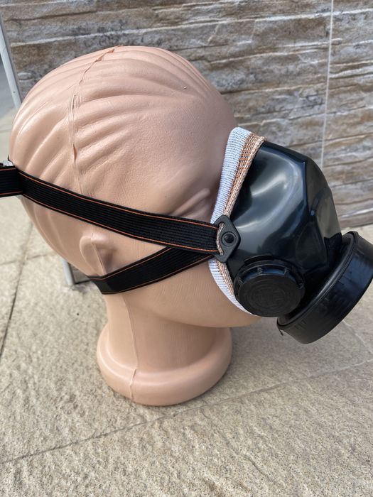 Предпазна маска маски