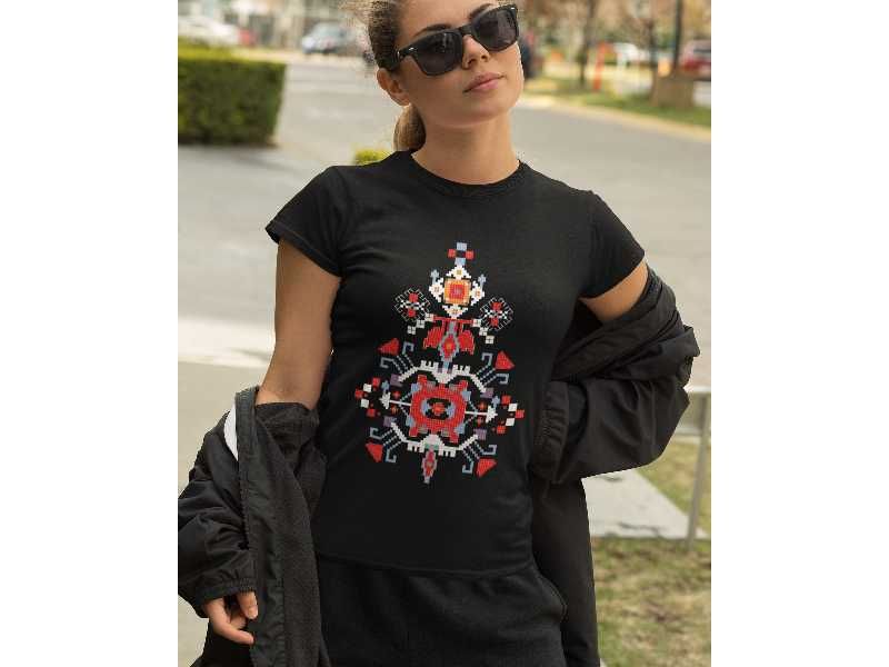 Тениски с шевици принт. Модели и размери