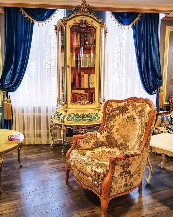 Елегантна колекция от барокови мебели