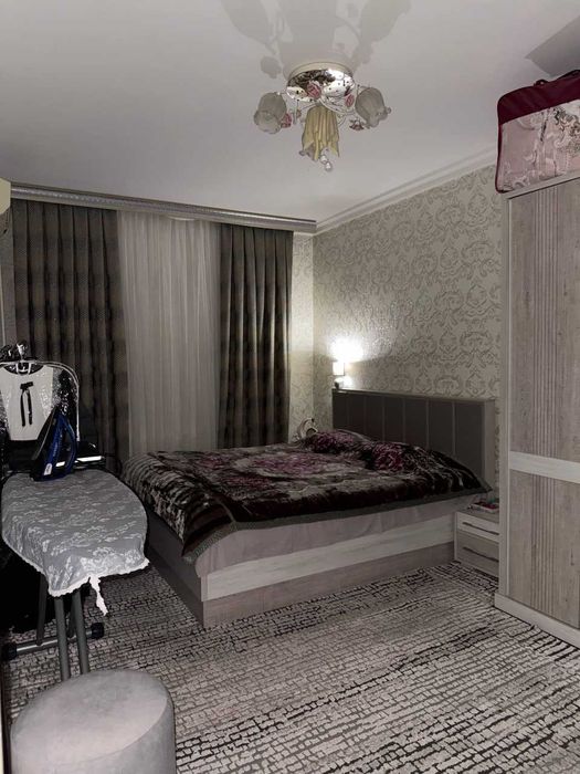 Медгарадок Шифокорлар массив 3 хона Евро ремонт