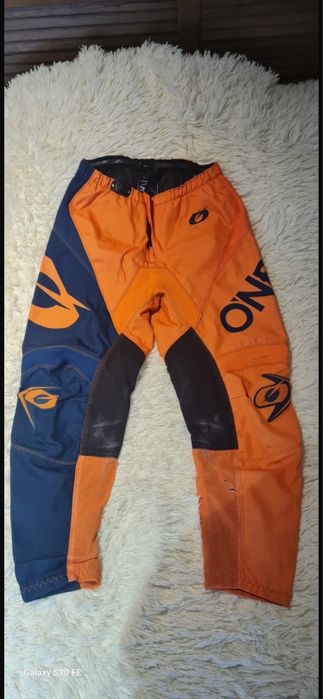 Два Мотокрос екипа