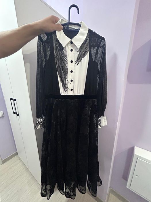 Қара ақ әдемі көйлек сатылады, жағдайы жақсы