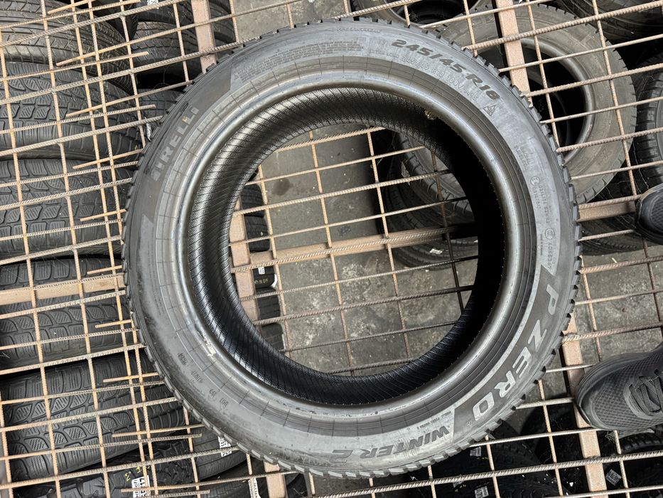 245/45/18 pirelli 2024 mixte
