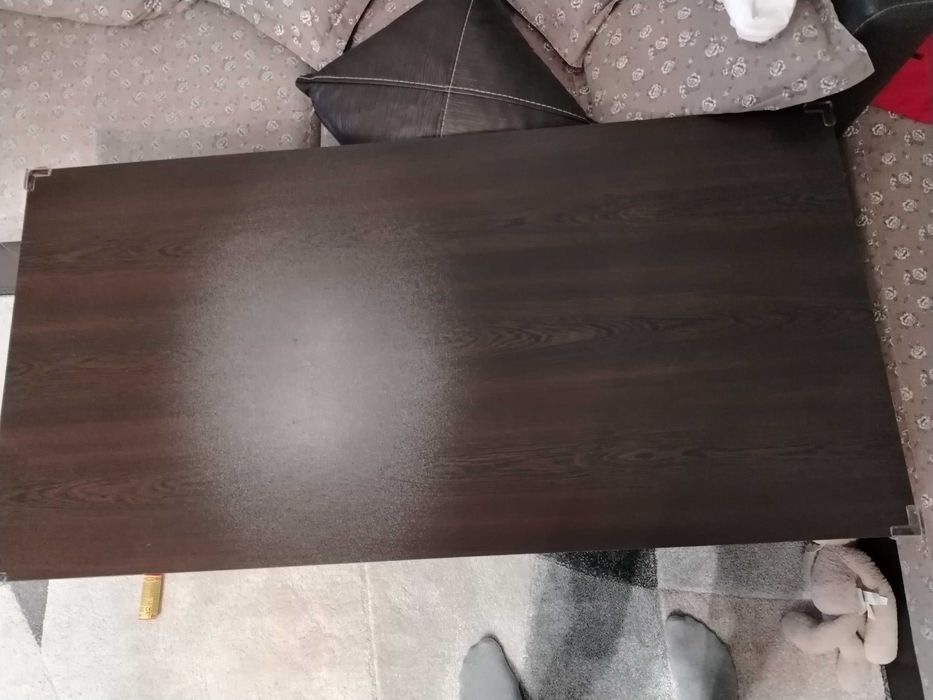 Холна маса само лично предаване