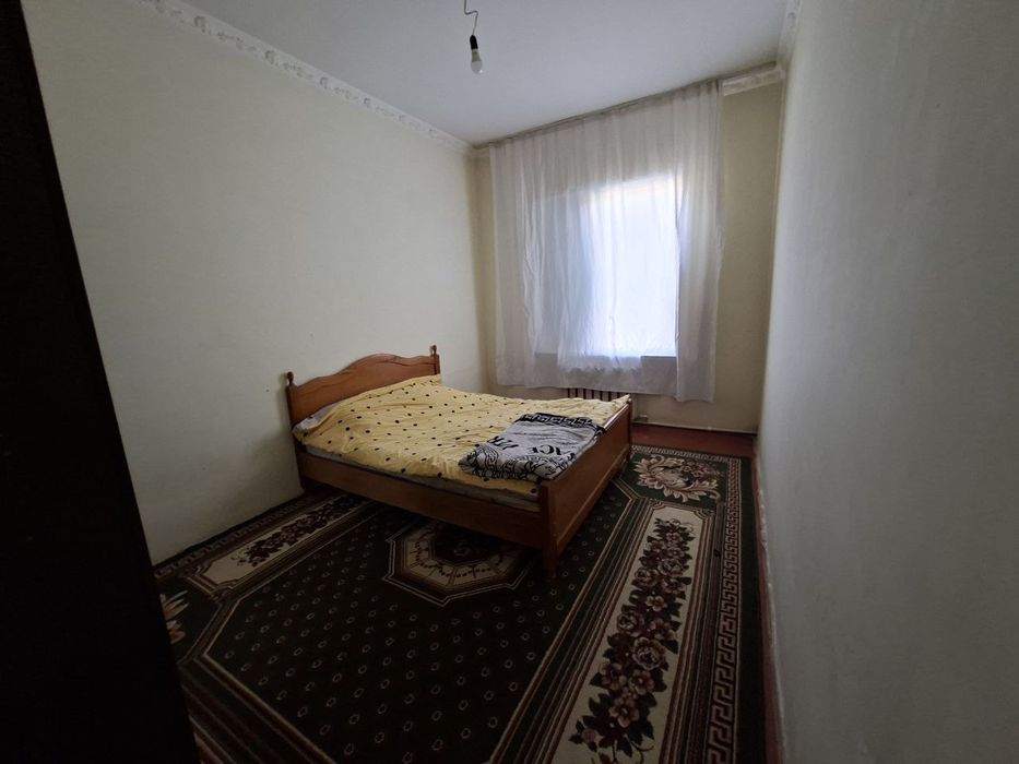 Uy,hovli sotiladi srochno