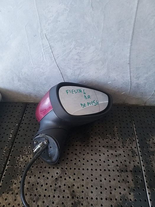 Oglinda electrica dreapta ford fiesta 6 cb1 ccn pentru piese