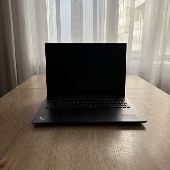 Ноутбук Lenovo Ideapad 330-15AST