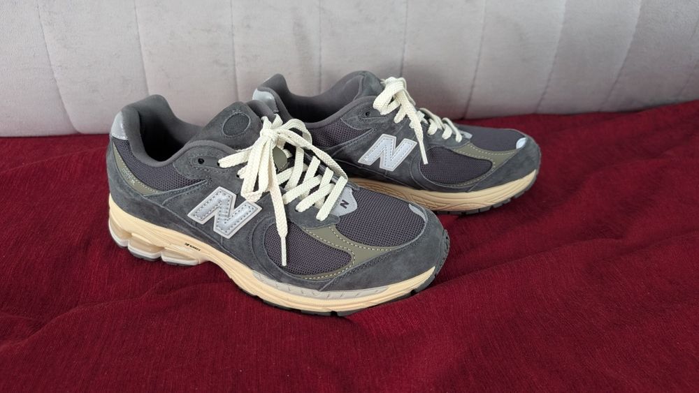New Balance 2002r — Серая классика