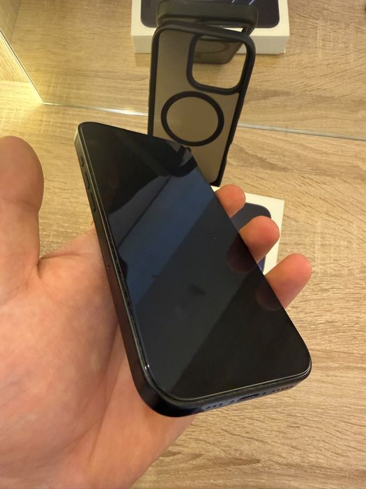 iPhone 16 Pro 256GB Black Titanium - folie + husa, cutie originala