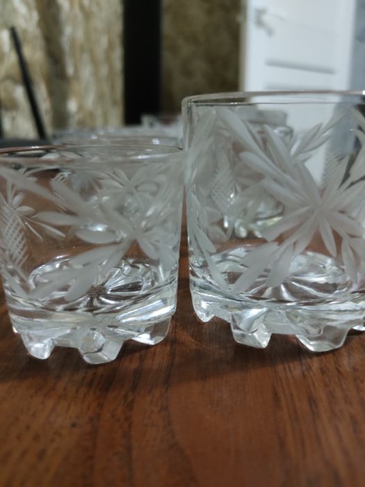 Продам рюмки стекло 15 штук