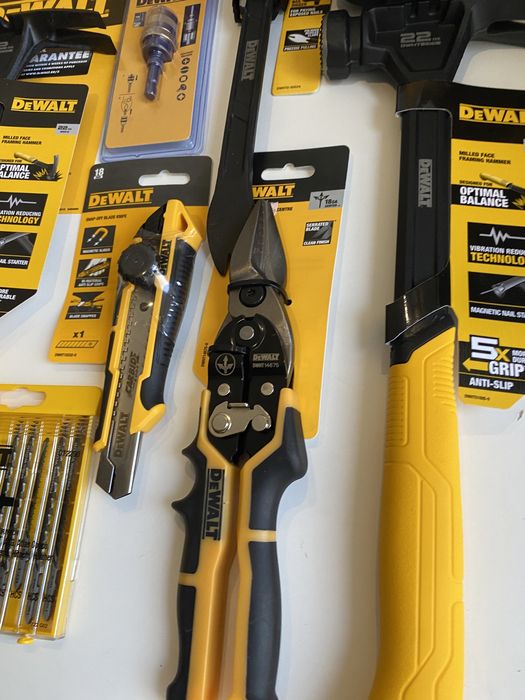 Сгъваем Трион за гипсокартон с пила DeWALT DWHT0-20123