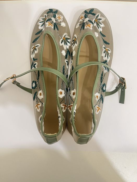 Продам балетки Zara