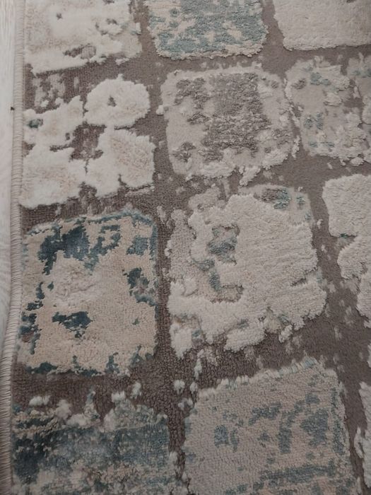 Продам ковёр срочно.