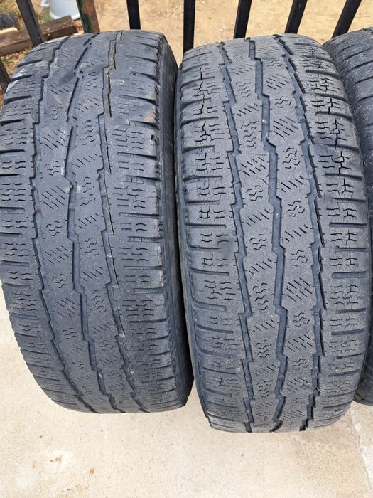 Roti cu cauciucuri de iarna 205 65 16c
