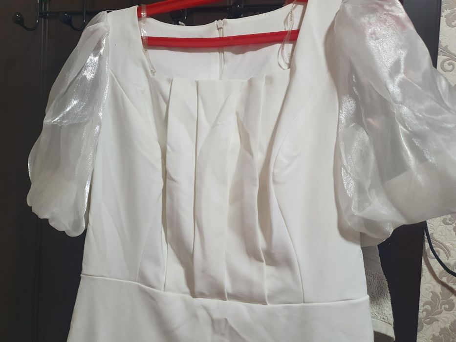 Шикарное нарядное платье