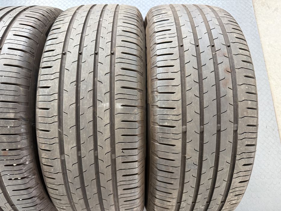 4бр. ОТЛИЧНИ Летни Гуми С Борд 215/55R/17 -CONTINENTAL- DOT:4322- 5.8мм+4.8мм