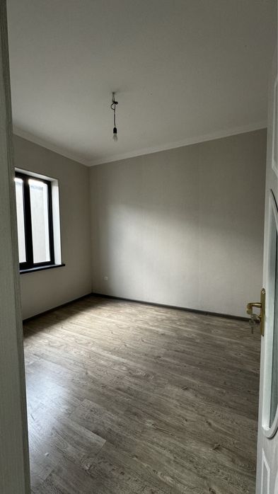 Nazarbekda 2 ta yonma-yon honadon