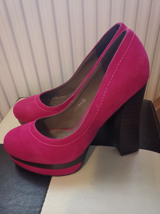Pantofi noi nr 38