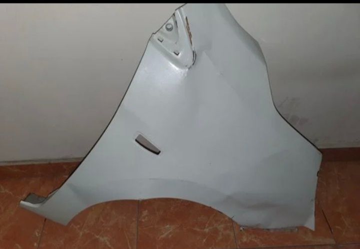 Bara fata, aripa dreapta, stop spate dreapta mitsubishi space star mir