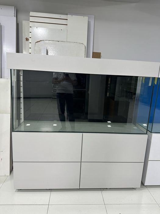 Akvarium uzunligi 150 sm yengi