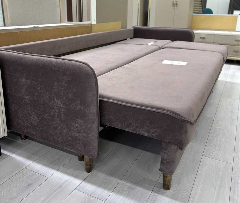 Продам Диван с атаманкой