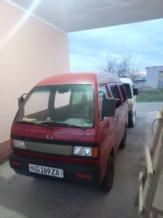 Holati yaxshi kraskasi 90 foyz tozzA. 12.balon yumshoq diska balon yan