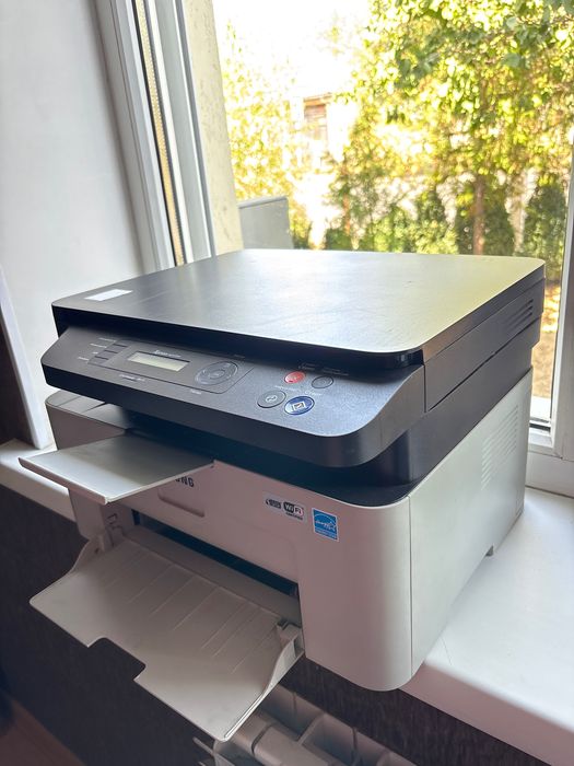 Продам принтер Samsung m2770