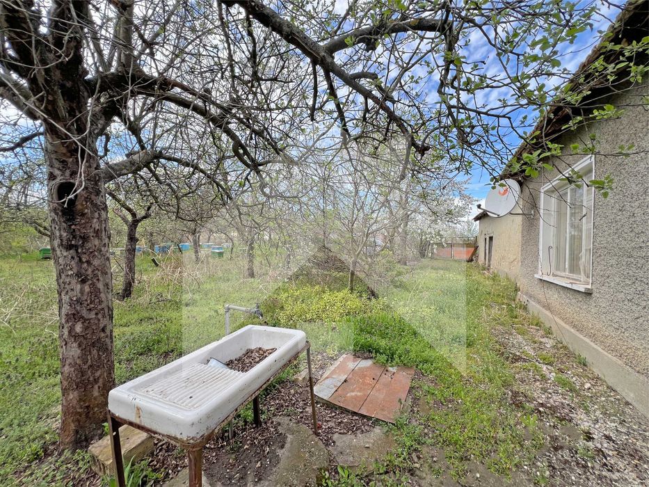 Продава се Къща в с. Зайчино ореше, Област Шумен - 61 кв.м за 318 €/кв.м - Снимка #3