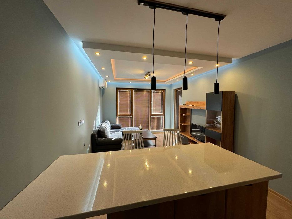 Дава се под наем Двустаен апартамент в София, Витоша - 64 кв.м за 663 € - Снимка #1