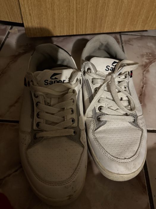 Adidasi casual albi cu dungi