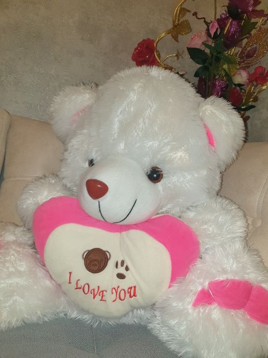 Продаются большие, мягкие игрушки в отличном состоянии.