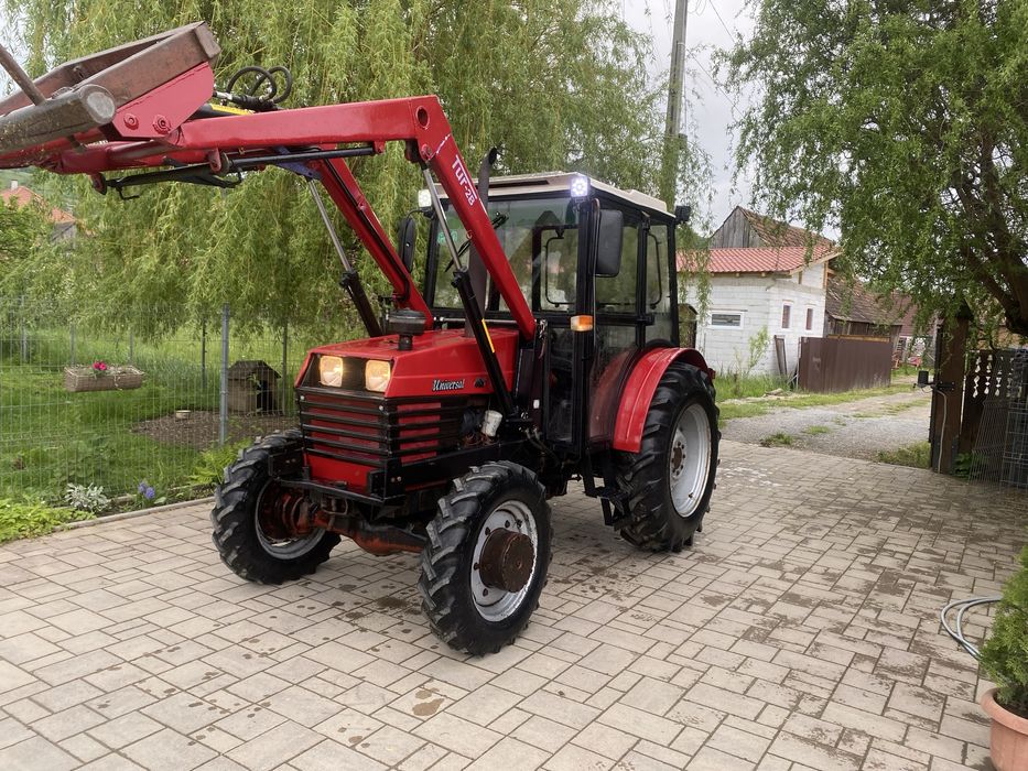 Tractor Universal 483 DTC