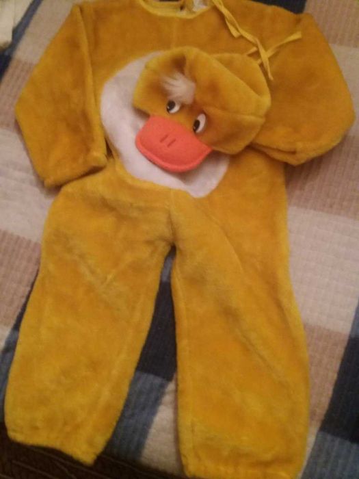 Продам детские костюмы