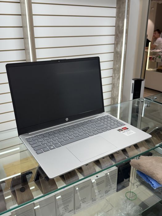 Hp Laptop 15 R5 7520U