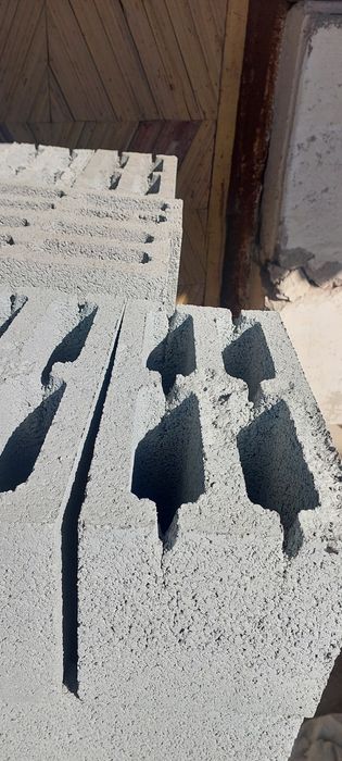 Shlokablok ulgurji va chakana narxlarda