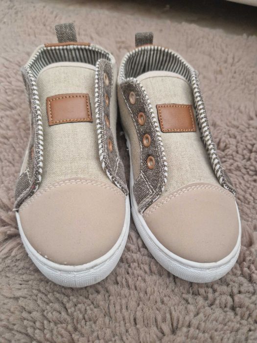 Бежово кафяви  обувки