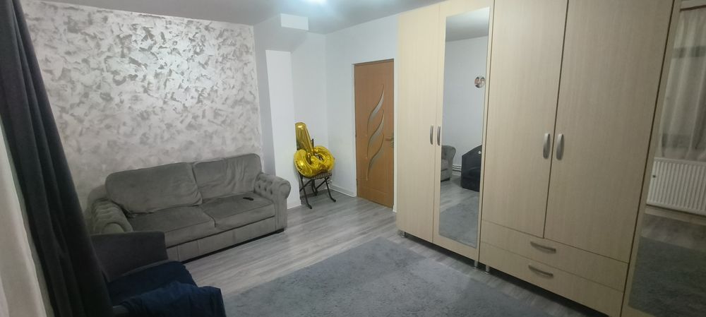 Vând apartament zona Nord