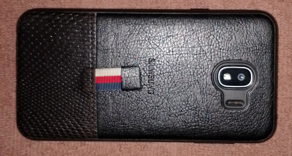 J4 SAMSUNG
 ekran almas