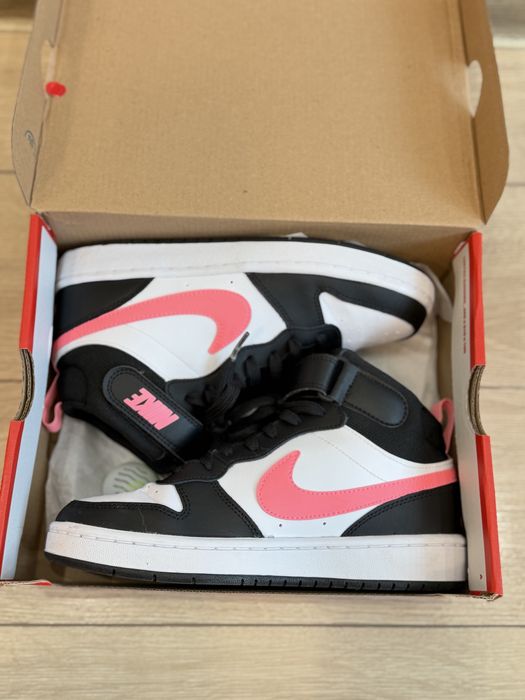 Нови маратонки 36,5 номер Nike