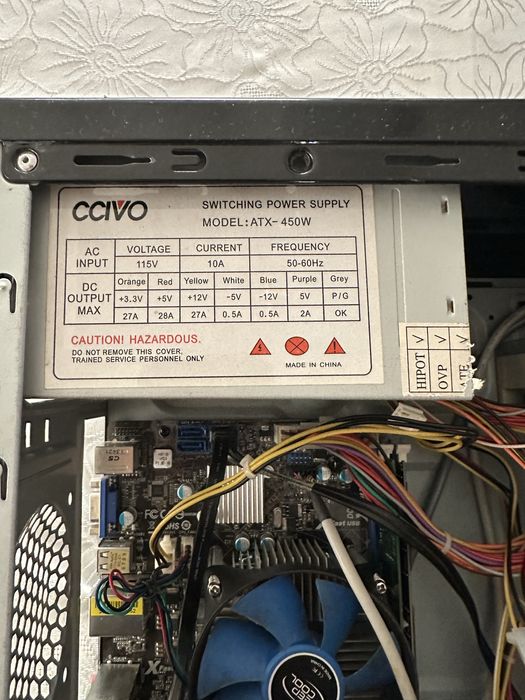 Продам комьютер и мониторы