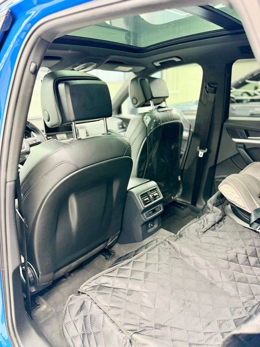 Audi Q5 black edition