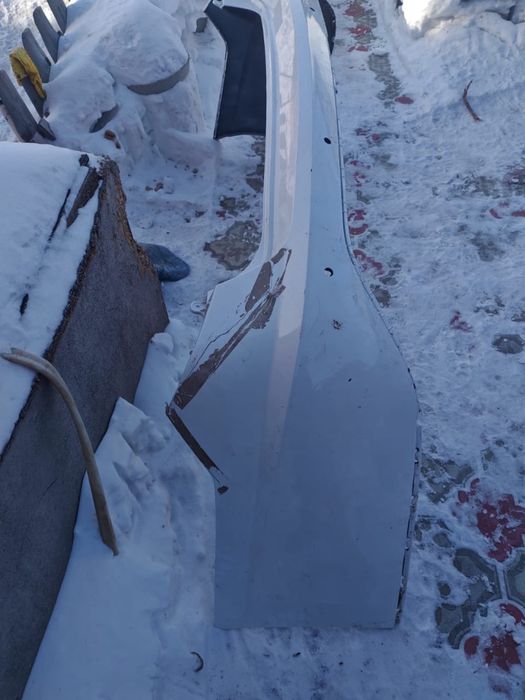 Продам задний бампер на хюндай сонату 2024 года