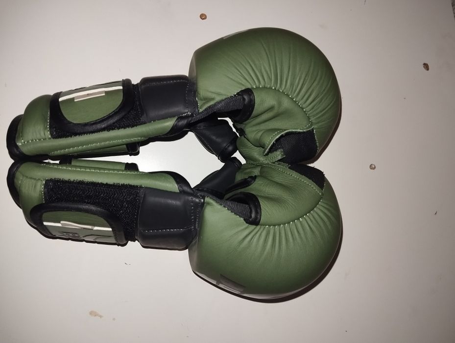 Продам перчатки BUKA