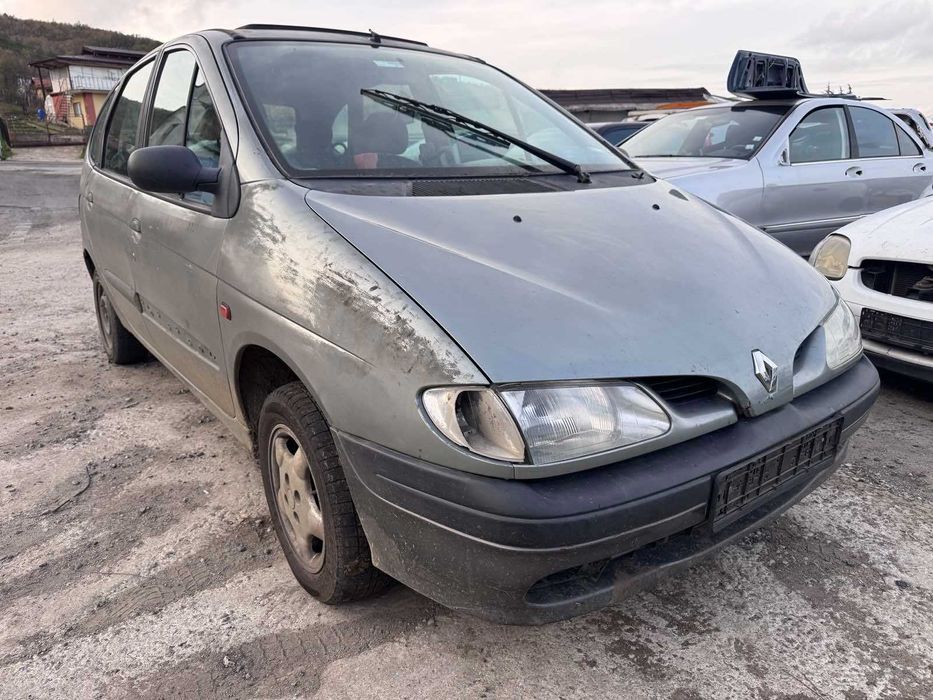 Renault megane scenik 1.6 1997г. На части.