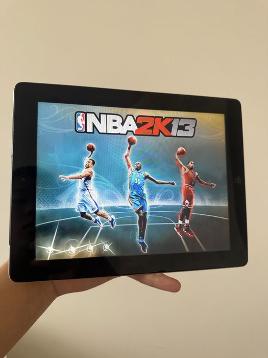 iPad 2 64GB / iOS 6 (Редкость, YouTube, ретро-игры)