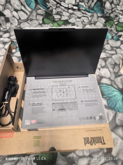 Schimb cu telefon, ofer diferență, sau vând Laptop Lenovo ThinkPad E16