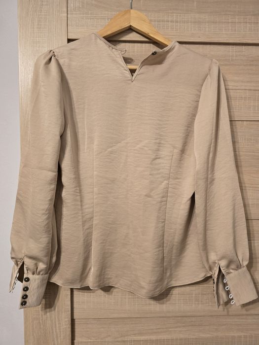 Vand bluza eleganta,  astept si oferte